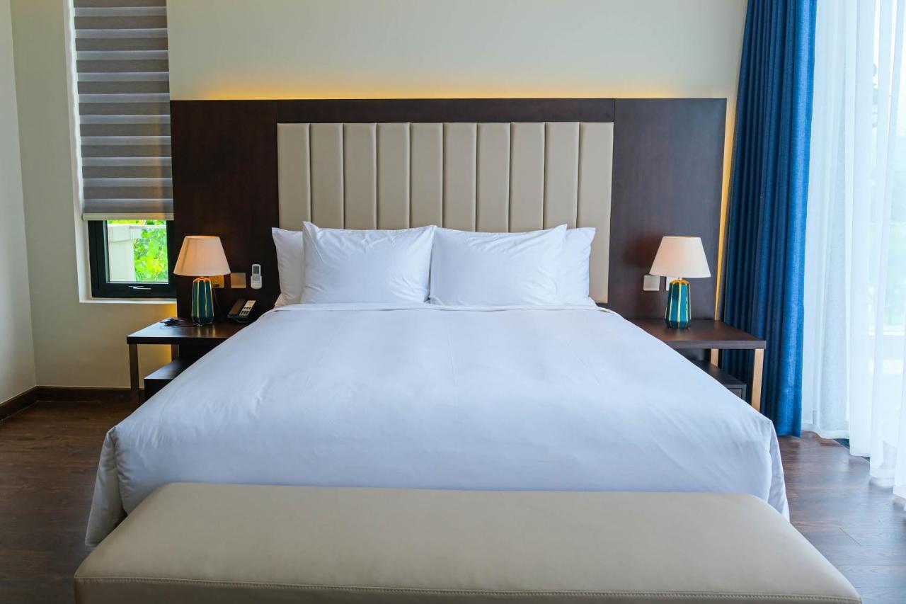 Wyndham Sky Lake Resort And Villas Hanoi Kültér fotó