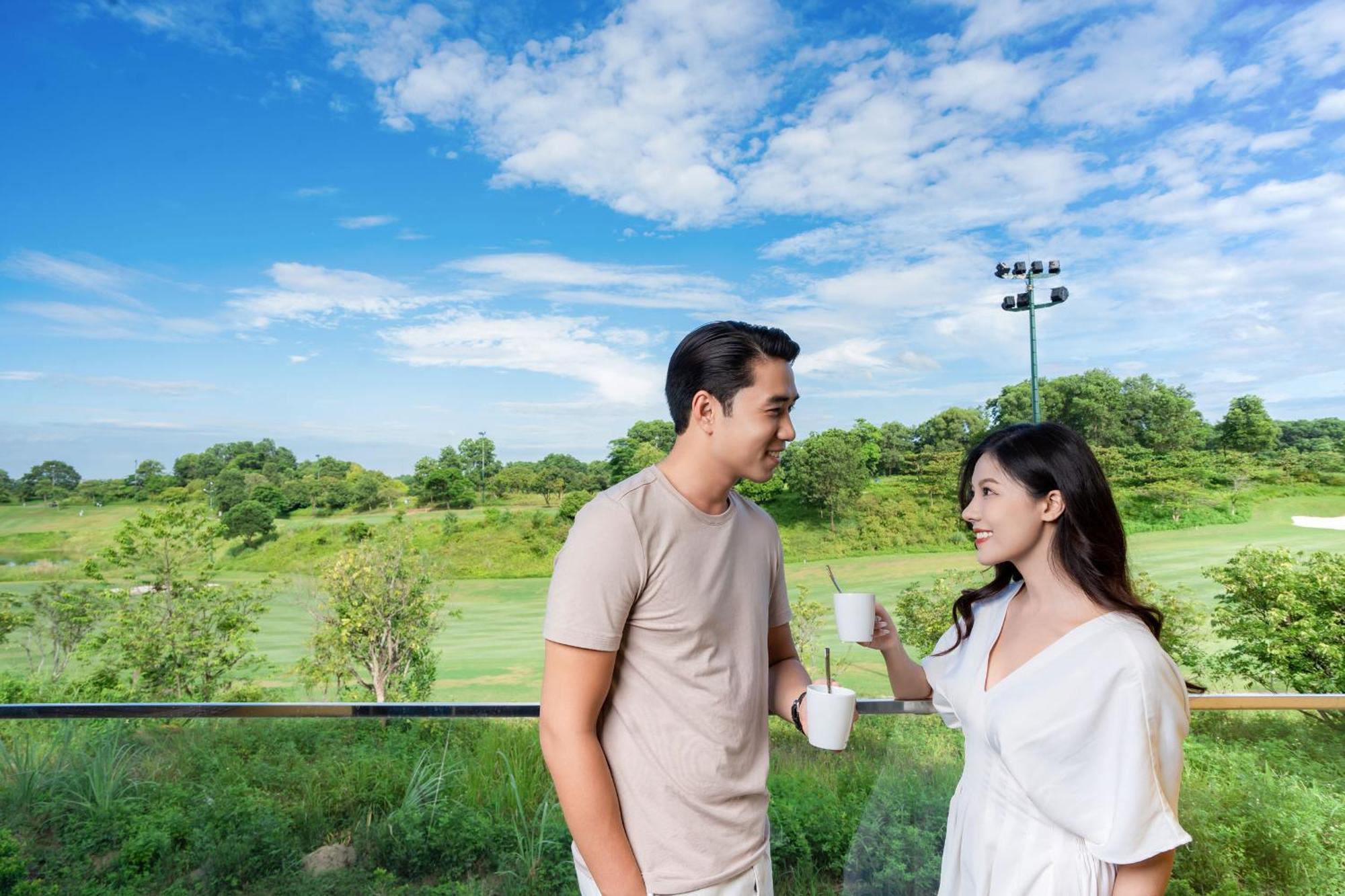 Wyndham Sky Lake Resort And Villas Hanoi Kültér fotó