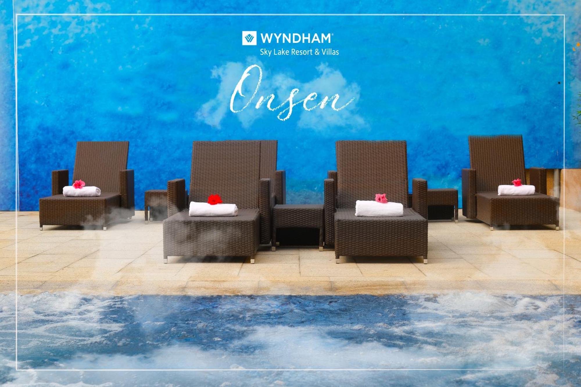 Wyndham Sky Lake Resort And Villas Hanoi Kültér fotó